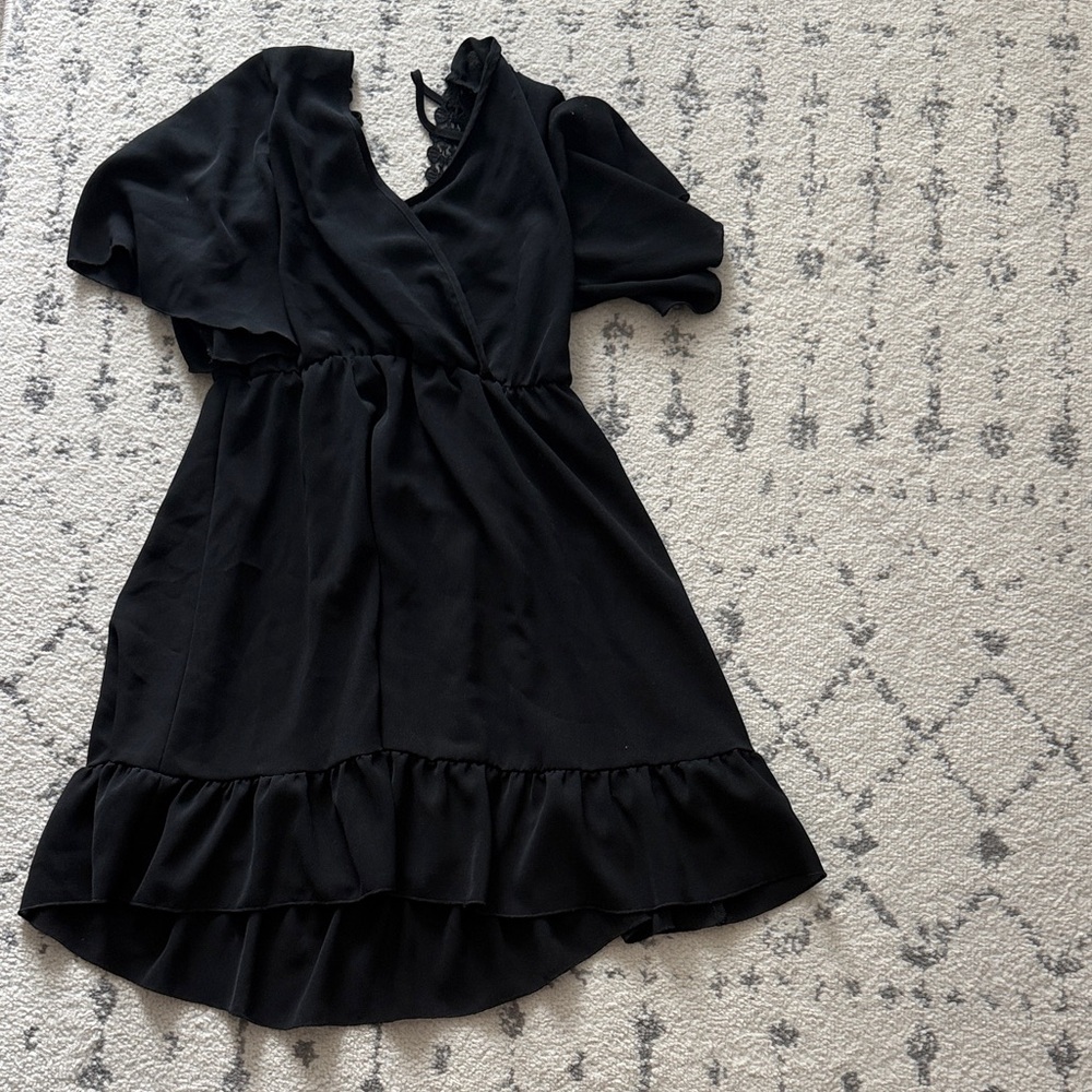 SHEIN Black Ruffle Hem V-Neck Dress